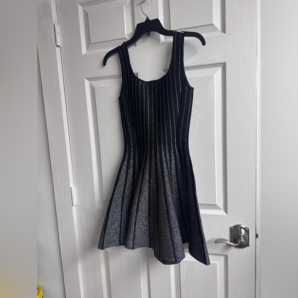 Russella Athletic Black and Silver Knit - Picture 5 of 6